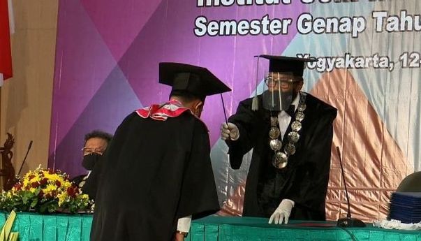 Berita Jogja: ISI Yogyakarta Wisudakan 569 Mahasiswa Secara Online dan Luring