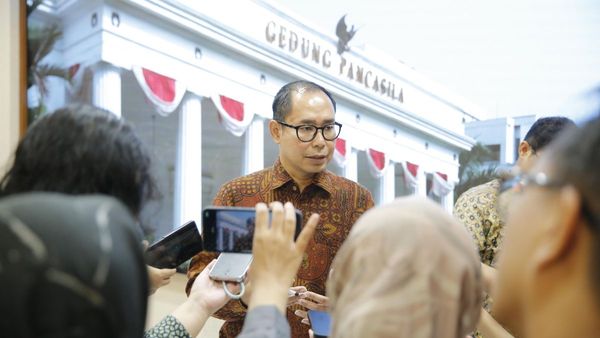 386 WNI di Iran dan 194 WNI di Israel, Kemlu RI Nyatakan Tidak Ada yang Jadi Korban