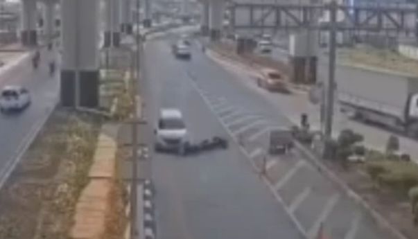 Berawal dari Cekcok di Jalan, Pemotor Ditabrak Tetangga hingga Tewas di Pintu Tol Cakung