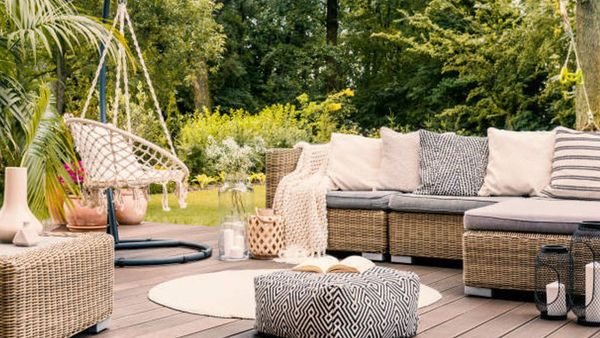 Tips Merawat Furnitur Luar Ruangan agar Tetap Bersih dan Awet
