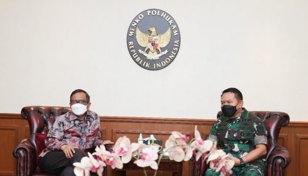 Bahaya! Doa ‘Ya Kayuku Ya Kayumu’ dari Mahfud MD Dimiripkan Jenderal Dudung, Dituding Permainkan Agama