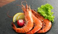 Benarkah Konsumsi Udang dan Jeruk Sebabkan Keracunan? Dokter Menjawab