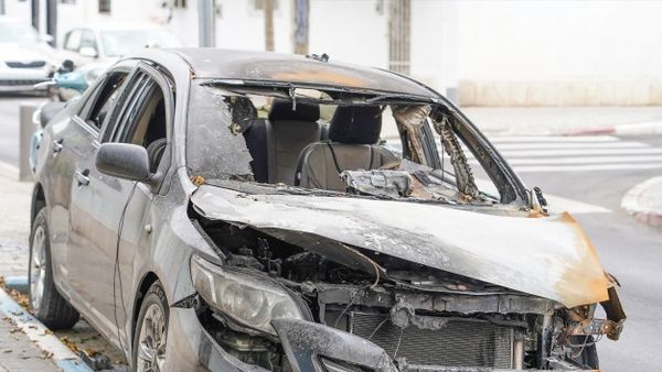 Berita Kriminal:  Kecelakaan Beruntun, Pengemudi Tabrak Dua Motor dan Mobil di Kemanggisan Jadi Tersangka