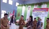 Viral Video Kades Grobogan yang Asyik Joget dengan Biduan Bikin Ganjar Tak Habis Pikir