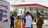 Presiden Jokowi Cek Progres Perbaikan Jalan di Lampung: Baru Sekitar 60-70 Persen