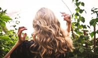 Tips Mengembalikan Warna Asli Rambut tanpa Semir