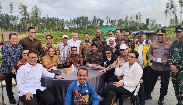 Bahlil Ungkap Isi Pertemuan dengan Jokowi dan JK sebelum Airlangga Mundur