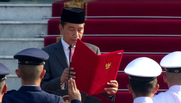Lantik 906 Perwira TNI-Polri, Jokowi Pesan Ikuti Perkembangan Iptek
