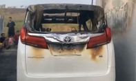 Mobil Alphard Via Vallen Dibakar, Pelaku Terekam CCTV