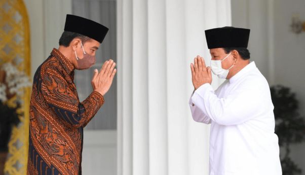 Karena Makan Opor Ayam Bareng Jokowi Saat Lebaran, Mujahid 212 Sebut Prabowo Bakal Jadi Presiden yang Buruk
