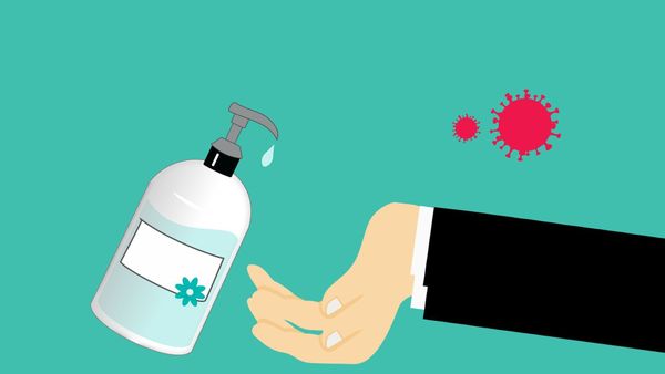 Jarang Diketahui, Kenali Waktu Penggunaan Disinfektan dan Sanitizer