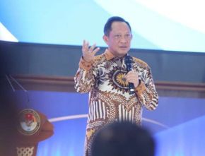 Mendagri Tito Lapor ke Presiden Jokowi: 8 Pos Lintas Batas Negara Telah Lengkap dan Berfungsi