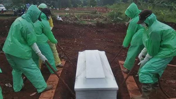 Jasa Sukarelawan FPRB Bantul di Balik Lancarnya Pemakaman Jenazah Covid-19