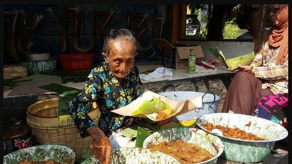 Berita Terbaru di Jogja: Legenda Gudeg Mbah Lindu Dimakamkan Siang Ini
