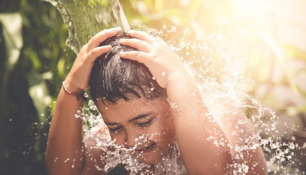 Jangan Terlalu Rajin Mandi, Demi Kesehatan Kulit dan Imun Anda