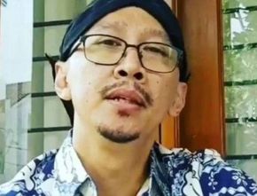 Abu Janda Respon Imbauan Ahmad Dhani Agar Tak ke Singapura: Liburan ke Puncak Saja, Biar Bisa Kawin Kontrak