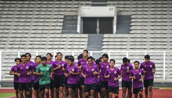 Kata Pelatih Persib Bandung Robert Rene Alberts Soal Ditundanya Piala Dunia U-20