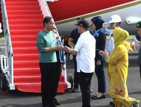 Respons Jokowi Soal Tembok Pembatas Stadion di Bengkulu Roboh akibat Helikopter Rombongan Presiden