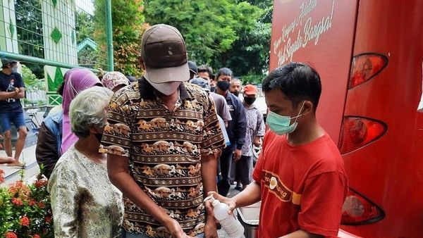 Indowareg, Bus Penjaja Makanan Gratis di Tengah Pandemi Klaten
