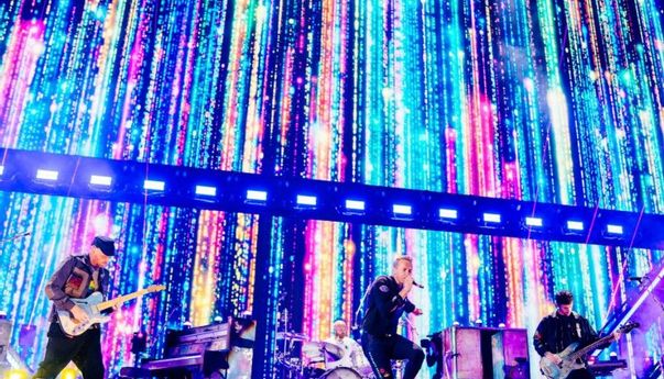 Fadjroel Respons Colekan Coldplay Soal Iklim di Twitter untuk Jokowi