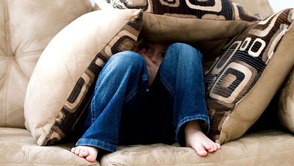 Jangan Kira Anak-anak Tidak Bisa Alami Stres, Berikut Gejala-gejalanya
