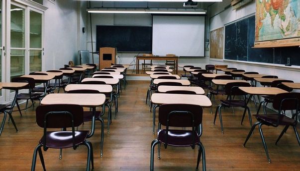 Ribuan Mahasiswa Dicoret dari Penerima KJMU, Salah Satunya karena Main Judi Online