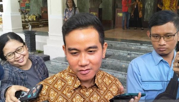 Gibran Ngaku Belum Dapat Undangan Jamuan Makan Siang Ma’ruf Amin Bareng 3 Cawapres