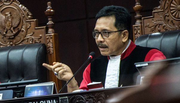 Hakim Palguna: Menutup Masa Jabatan Hari ini, Kemana Langkah Sang Hakim Seniman