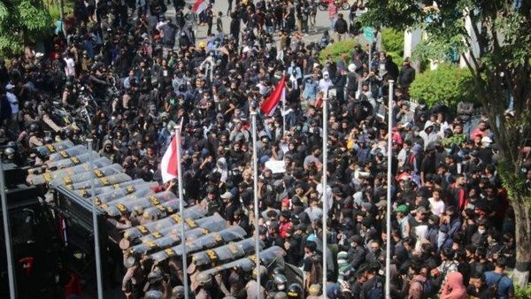 Berita Terkini: 50.000 Buruh Banten Akan Kembali Menggelar Unjuk Rasa Tolak UU Cipta Kerja