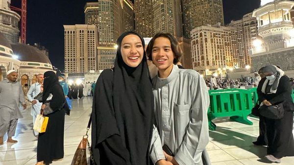 Adik Ashraf Sinclair Tulis Pesan Menyentuh usai BCL Tunaikan Ibadah Badal Umrah untuk Mendiang Suami