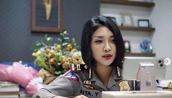 Polwan Cantik AKP Rita Yuliana yang Tengah Viral Dikaitkan dengan Irjen Ferdy Sambo