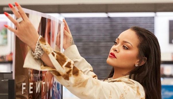 Kekayaan Rihanna Capai Rp24 T, Kini Jadi Diva Paling Tajir Sedunia!