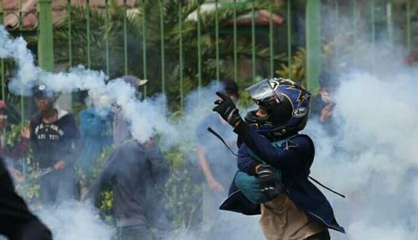 Aksesoris Sultan yang Ikutan Demo UU Ciptaker Ini Bikin Bikers Mupeng