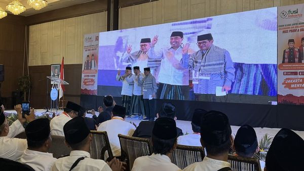 Foke Salam 3 Jari Saat Deklarasi Dukungan FUSI Jakarta, Pramono Anung: Bisa Ditafsirkan Sendiri