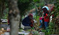 Mohon Maaf, Anies Baswedan Belum Bolehkan Warga DKI Ziarah ke 4 TPU ini