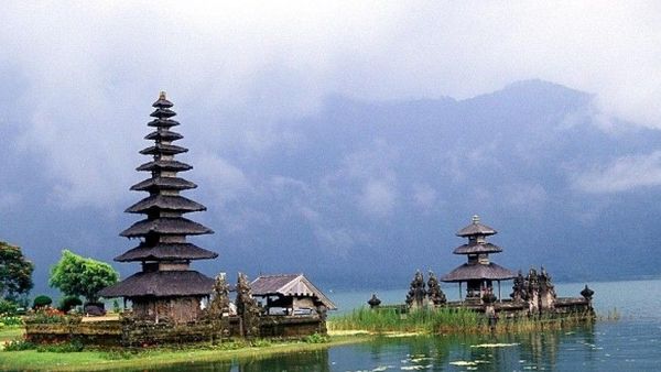 Berita Terkini: Wisatawan Lokal yang Berlibur ke Bali Harus Kantongi Hasil Tes Usap