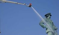Diresmikan 25 Tahun Lalu, Monumen Jalesveva Jayamahe di Surabaya Sudah Pernah Dibersihkan?