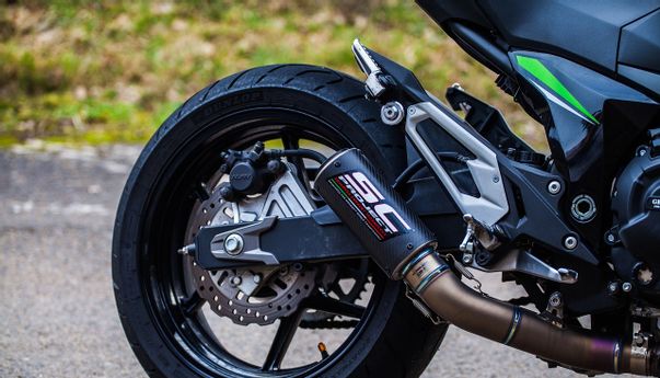 Rekomendasi Semir Ban Motor Agar Mengkilap