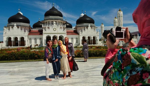 Harus Diingat, Aturan Khusus saat Liburan ke Aceh