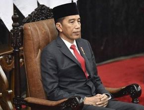 Beberapa Nama Menteri yang Diprediksi Masih Bertahan di Kabinet Jokowi