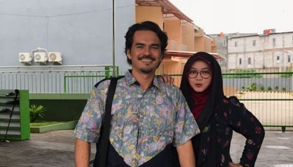Sempat Terjangkit Covid-19, Teddy Syach Ungkap Momen Terakhir Bersama Rina Gunawan