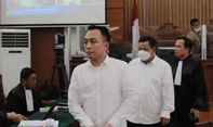 Ricky Rizal dan Kuat Ma’ruf Hanya Dituntut 8 Tahun Penjara, Apa Pertimbangannya?