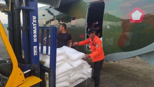 Jakarta Mulai Modifikasi Cuaca, 2,4 Ton Garam Disemai pada Hari Pertama