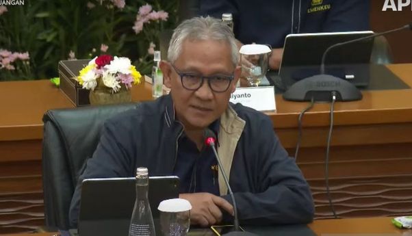 Kemenkeu Pastikan Harga Jual Eceran Rokok Konvensional dan Elektrik Naik Mulai 2025