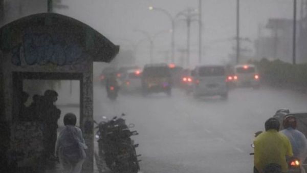 Sebagian Besar Kota di Indonesia Mulai Diguyur Hujan, Ini Penyebabnya Menurut BMKG