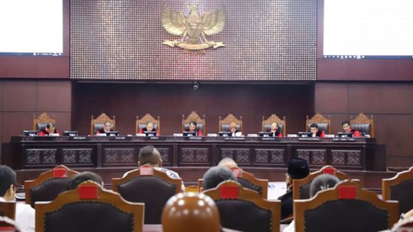 DPR Bakal Geruduk MK dalam Sidang Putusan Sistem Pemilu 15 Juni Mendatang