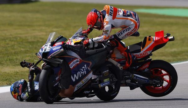 Rossi Trending Topic Usai Marquez Kecelakaan Hebat di MotoGP Portugal