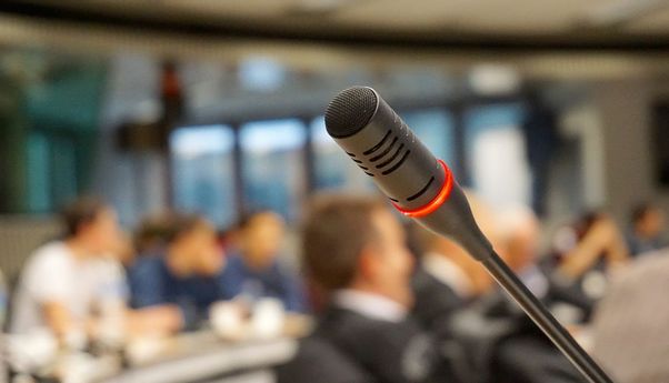 5 Manfaat Public Speaking, Salah Satunya Menambah Kepercayaan Diri