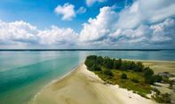 4 Pantai di Bengkalis dengan Pemandangan Aduhai