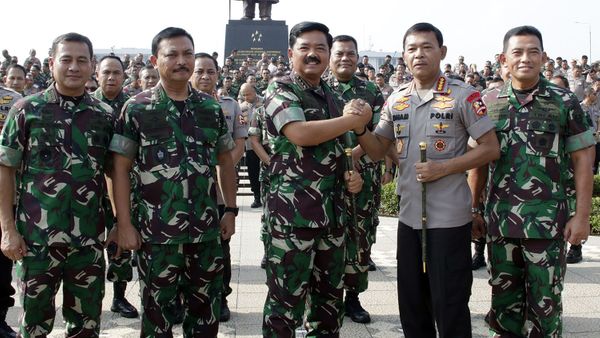 MK Tolak Usia Pensiun TNI Disamakan dengan Polri, Kapan Seorang Prajurut TNI Bisa Pensiun?
